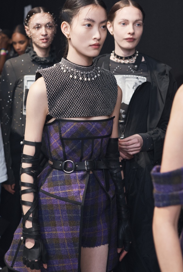 صور حصرية لـ"هي" من خلف كواليس عرض أزياء ديور  Cruise 2025في اسكتلندا