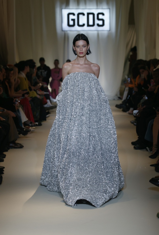 إطلالة لافتة من GCDS