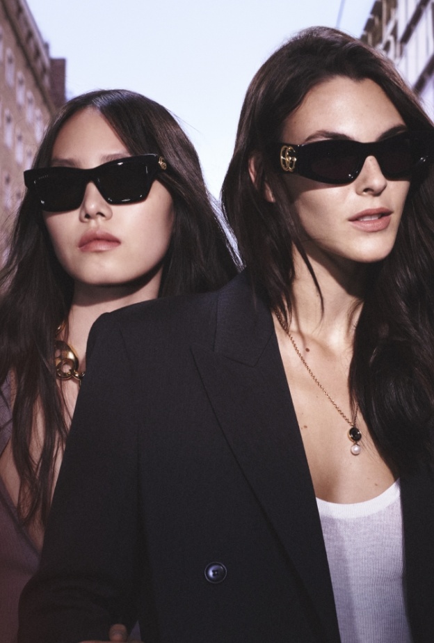 "كيرينغ" للنظّارات تطرح حملة إعلانية جديدة لـ"غوتشي" في المطارات