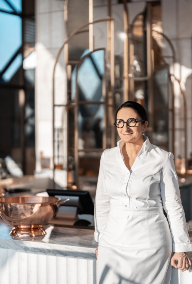 الشيف الشهيرة آن صوفي بيك تفتتح مطعم "لا دام دو بيك" في دبي