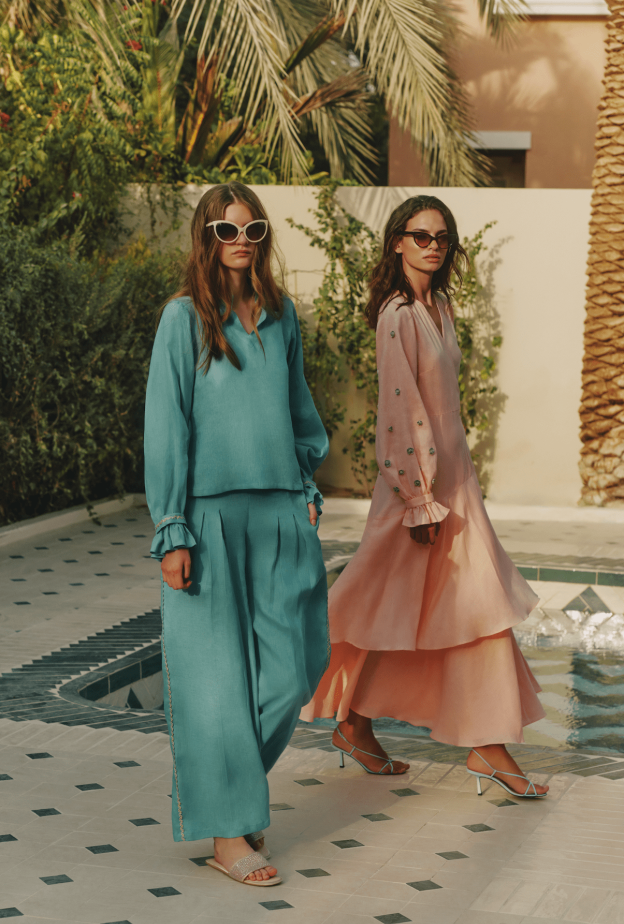 المصممة الإماراتية نور البحراني لـ"هي": استلهمت مجموعة الريزورت 2024 من عالم البحار الساحر 