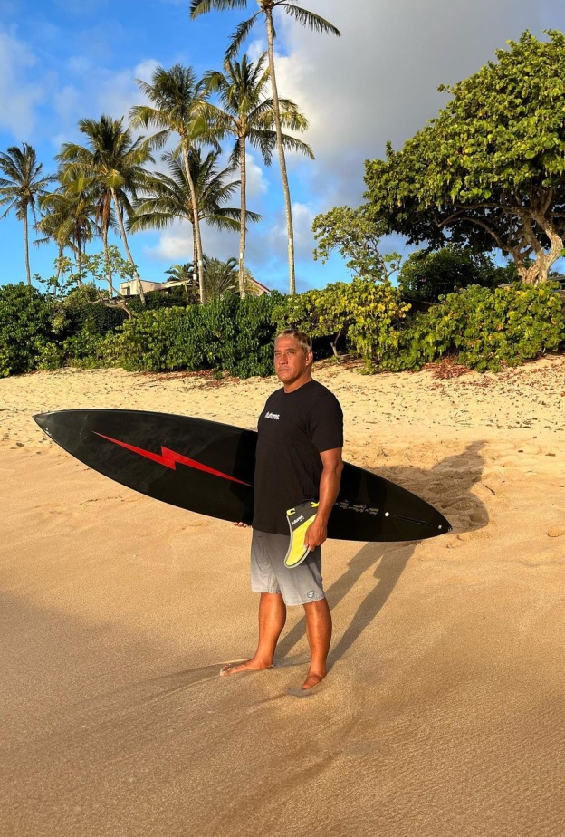 تامايو بيري على الشاطئ 