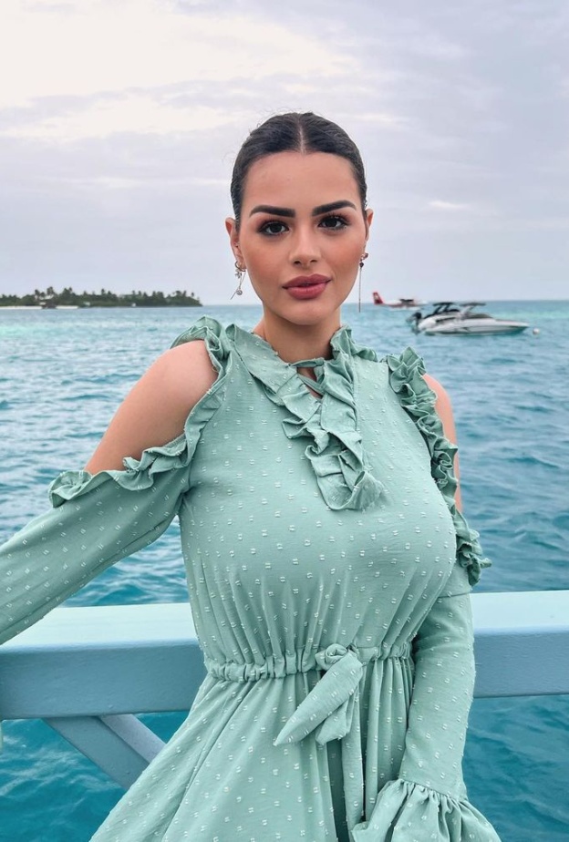 هنادي مهنا خلال رحلتها في جزر المالديف 