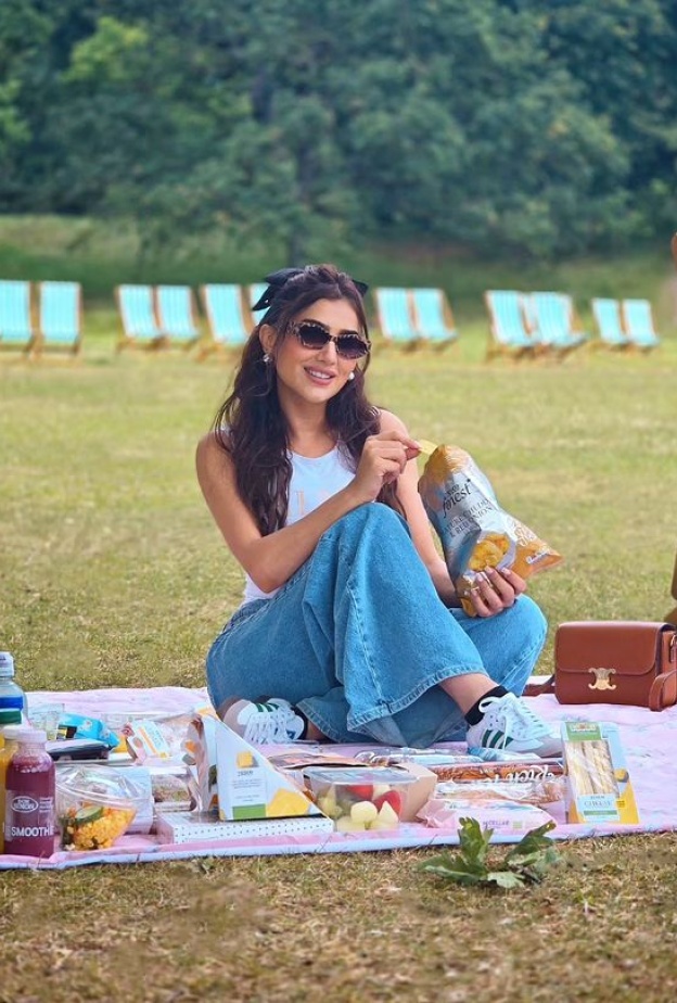 لقطة من رحلة مي عمر في Hyde park في لندن 