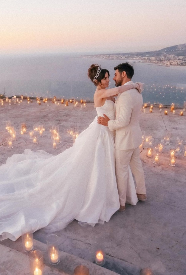 حفل زفاف سارة أبي كنعان ووسام فارس بعد علاقة حب رومانسية مؤثرة