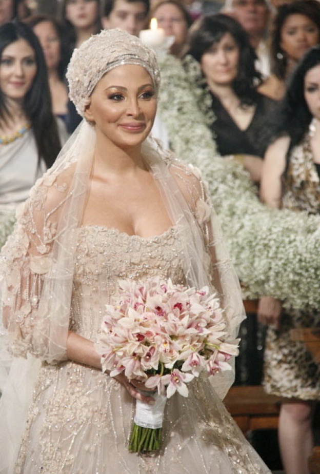 إليسا عروس في كليب ع بالي حبيبي