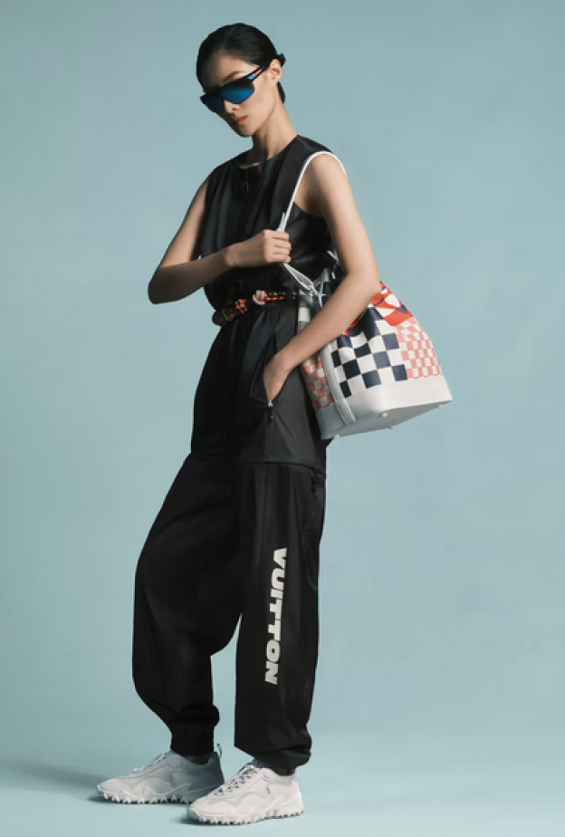 الأناقة حتى في الملابس الرياضية من Louis Vuitton