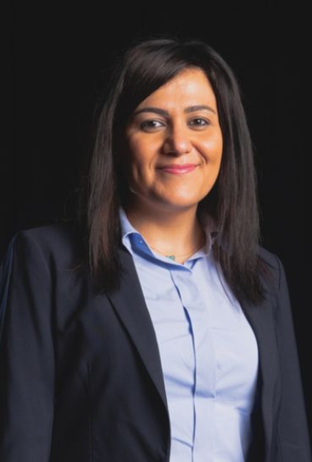 العالمة السعودية نيفين خشاب الصورة من موقع timeshighereducation