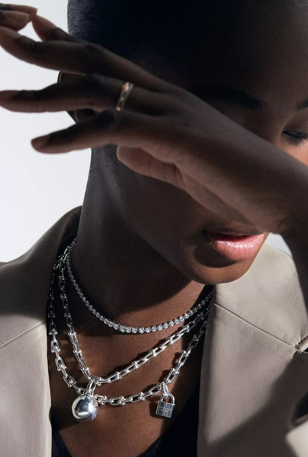 الصورة من تيفاني آند. كو Tiffany & Co