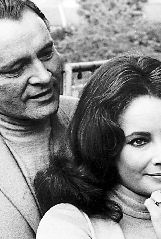 الصورة من موقع Elizabeth Taylor