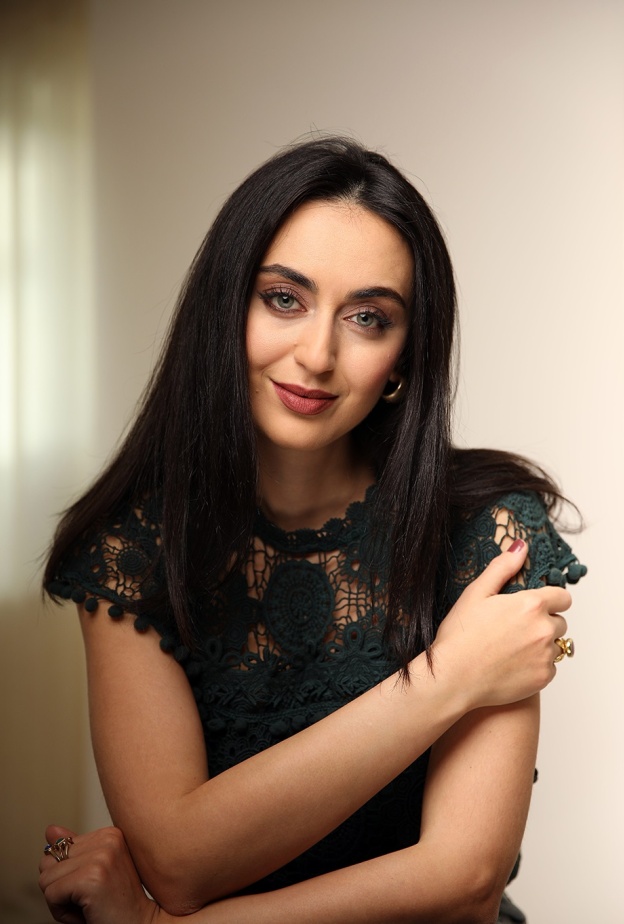 الفنانة فايا يونان 