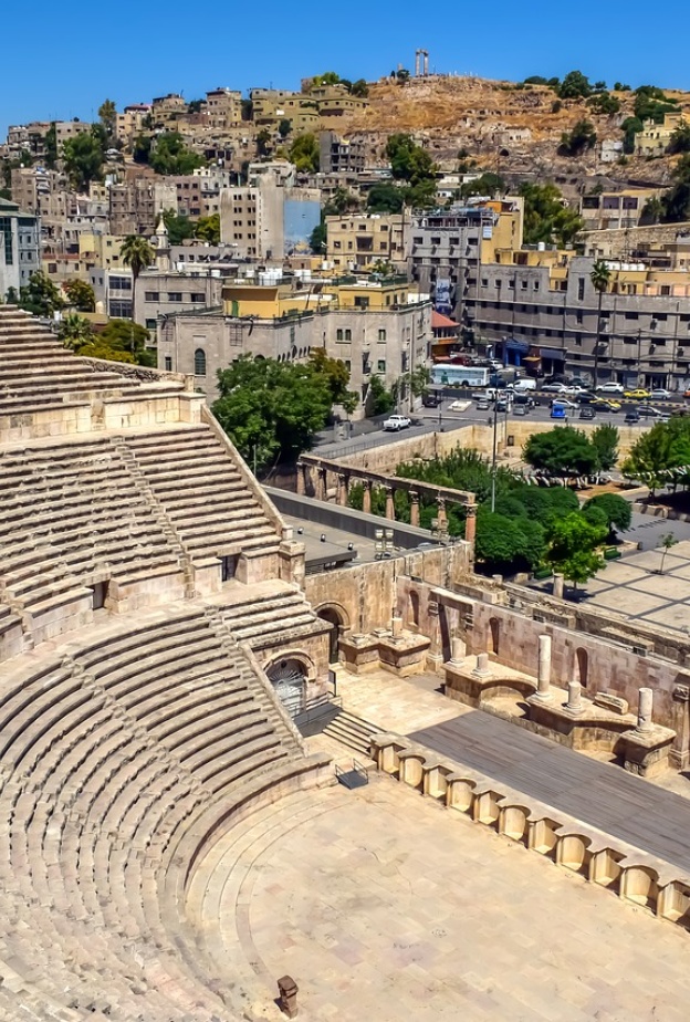 المسرح الروماني يحتضن عمان بأجواء التاريخ العريق بواسطة dimitrisvetsikas1969