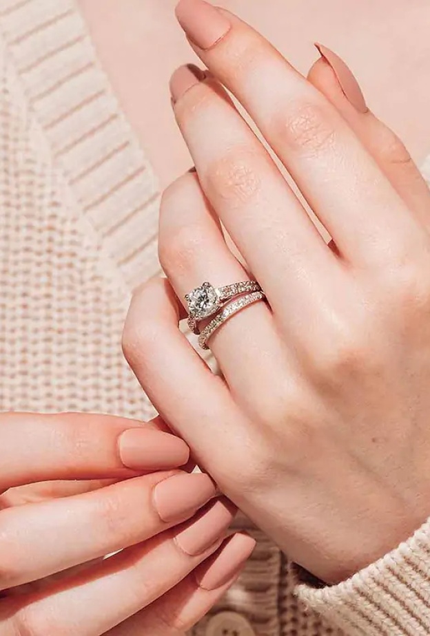 خاتم Crimson من ميادونا MiaDonna