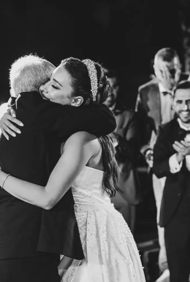 صورة عفوية من حفل الزفاف_ candid