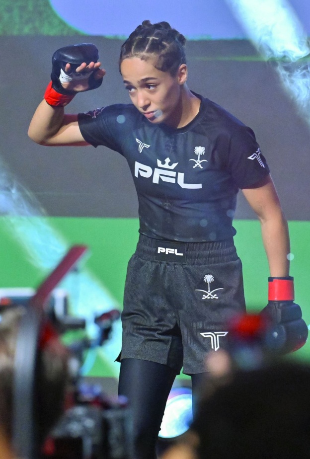 انتصار ساحق لهتان السيف على منافستها المصرية  في "PFL MENA"