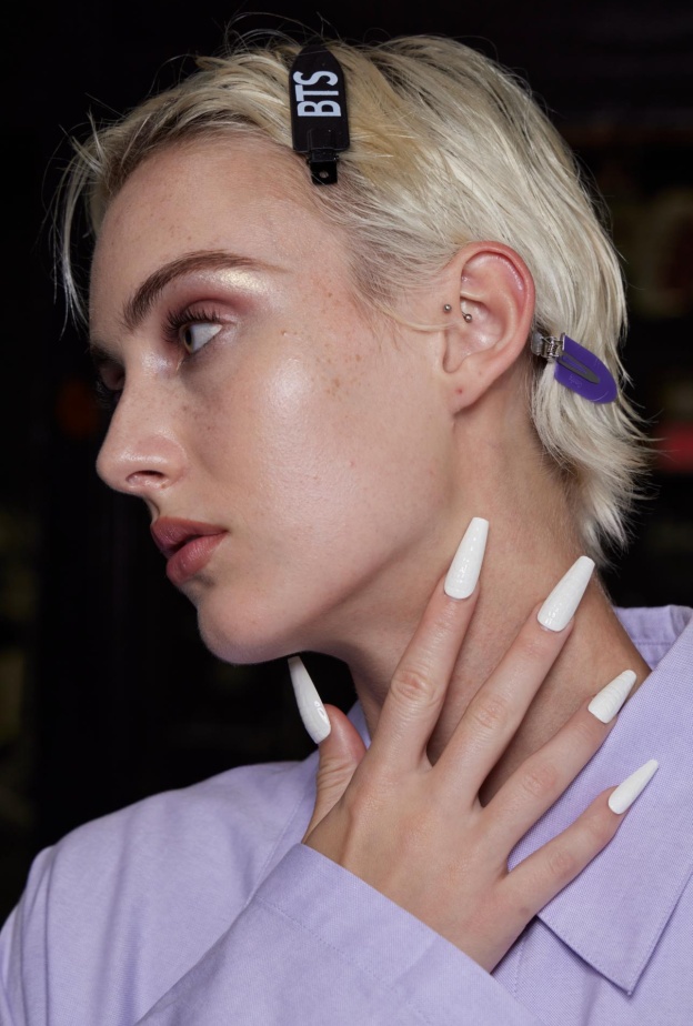 ألوان الاظافر الصيفية البيضاء والمات من دار Priscavera