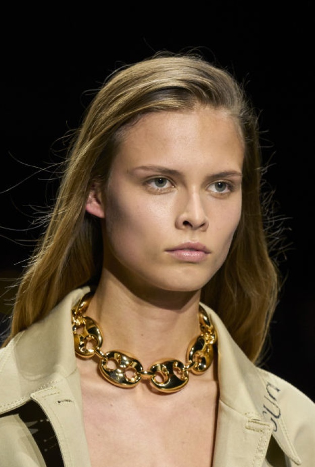  افخم العطور النسائية لمناسبات الصيف