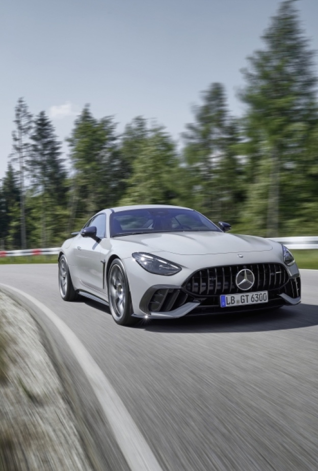 +Mercedes-AMG GT 63 PRO 4MATIC