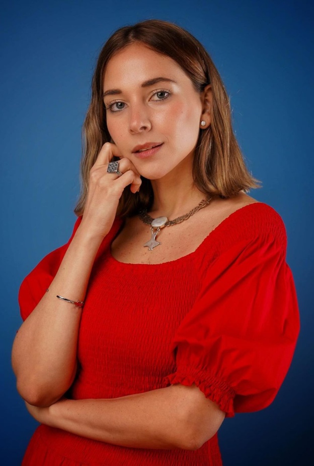 فاطمة البنوي