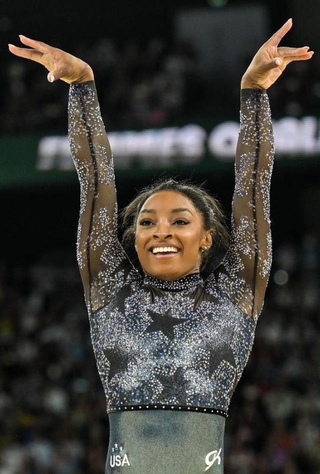 الرياضية سيمون بايلز 