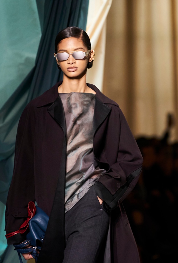 جدول أسبوع الموضة في ميلانو يخلط الأوراق هذا الموسم