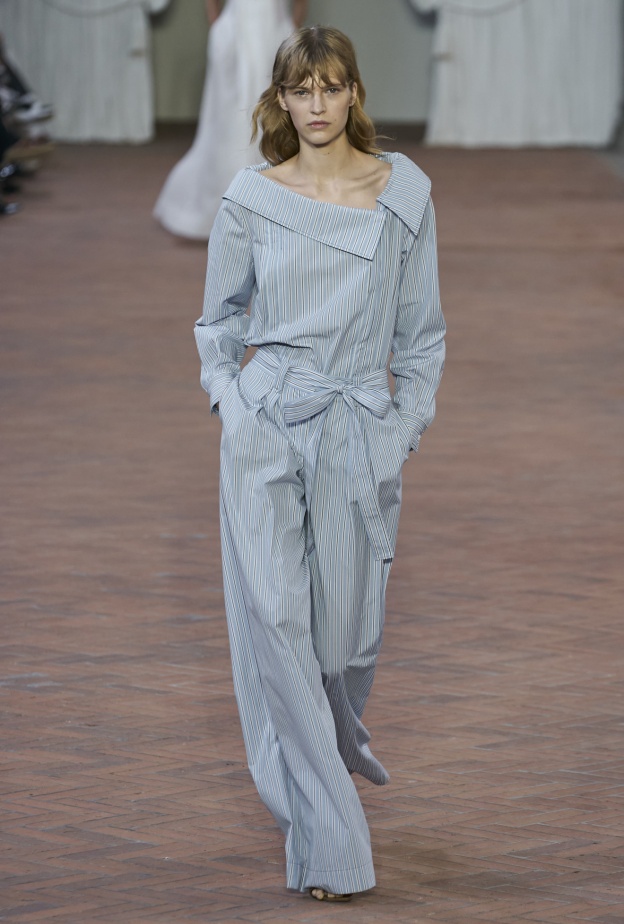 موضة التقليمات العصرية تعيدك الى عالم البحار