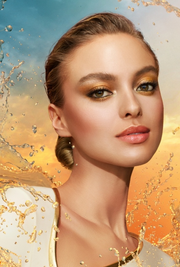 عانقي غروب الشمس بإطلالة جمالية ساحرة مع مجموعة GOLD REFLECTIONS من KIKO MILANO
