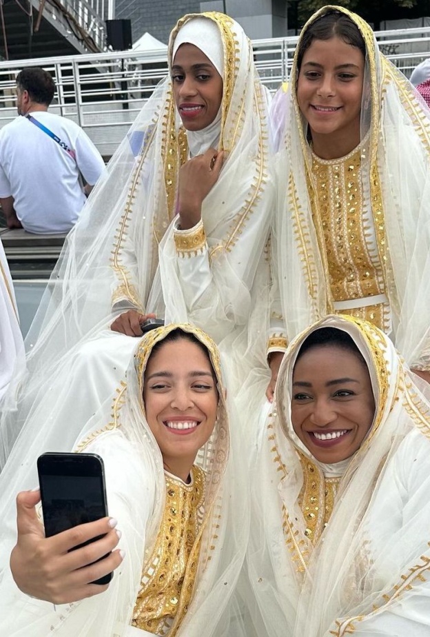 المصممة علياء السالمي.. المبدعة خلف أزياء البعثة السعودية في افتتاح أولمبياد باريس 2024