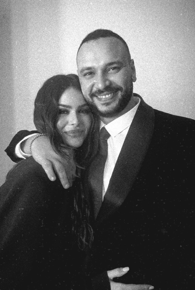 10 لقطات رومانسية جمعت هنادي مهنا وأحمد خالد صالح 