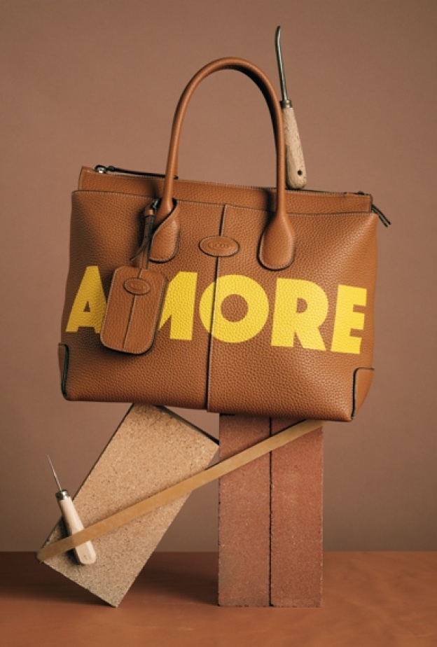 حقيبة Tod's Di Bag: تجسيد للأناقة الخالدة والحرفية الرفيعة