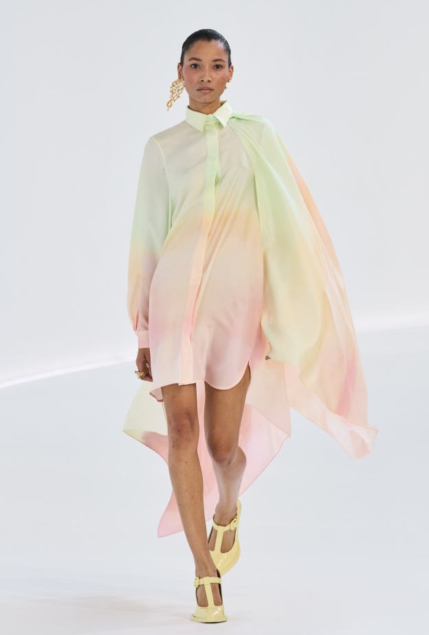  4 أسباب لتختاري الفستان القميص كقطعة أساسية في فصل الصيف