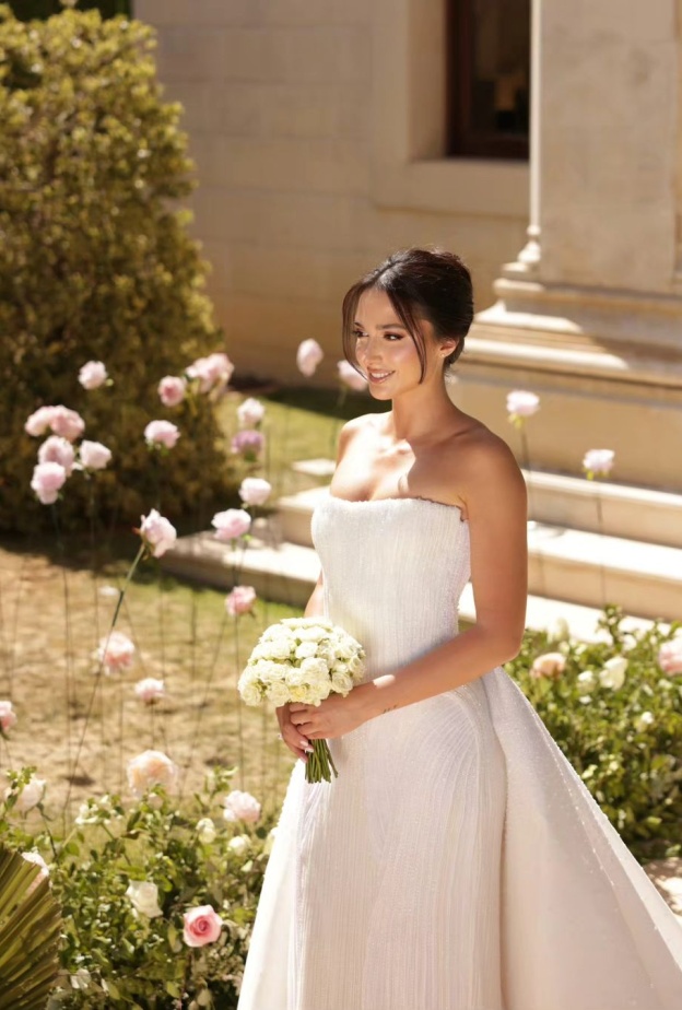 باقات زفاف ناعمة جداً لعروس 2024