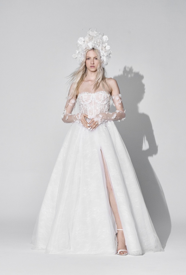 غطاء راس على شكل تاج من الورود تصميم فيرا وانغ