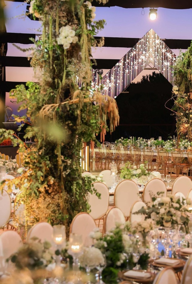 منظمة الأعراس كريستال توتلل "هي": هذه نصائحي لتنظيم حفل زفاف متكامل