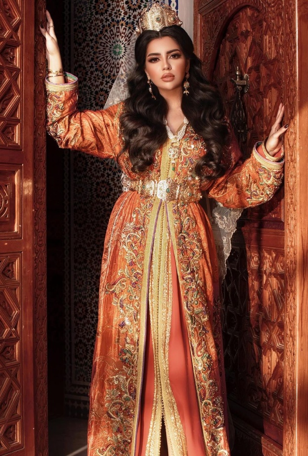 قفطان بتصميم مميز للسهرات من zahia chohou