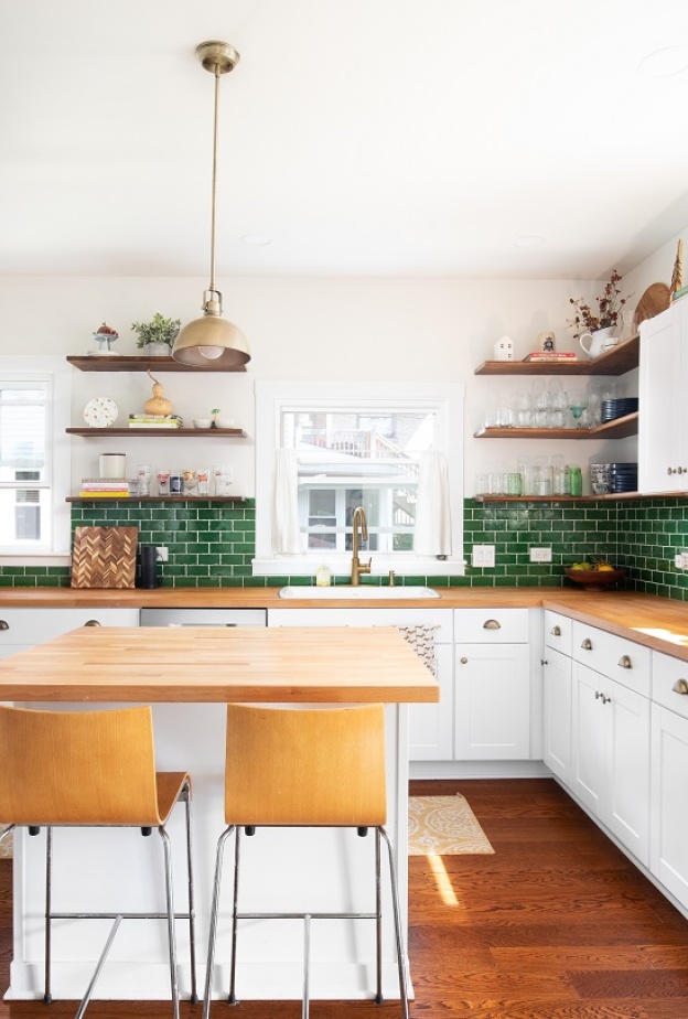 الباكسبلاش المتميز التصميم، يمكن أن يكون النقطة المحورية في المطبخ