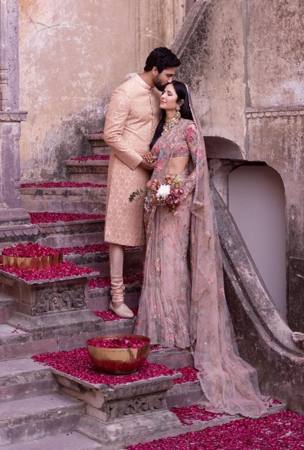 النجمة الهندية كاترينا كيف Katrina Kaif والممثل الهندي الشهير فيكي كوشال Vicky Kaushal