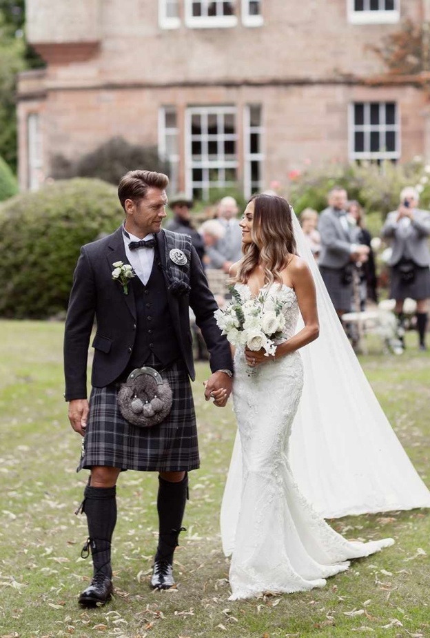 جانا كرامر Jana Kramer وآلان راسل Allan Russell