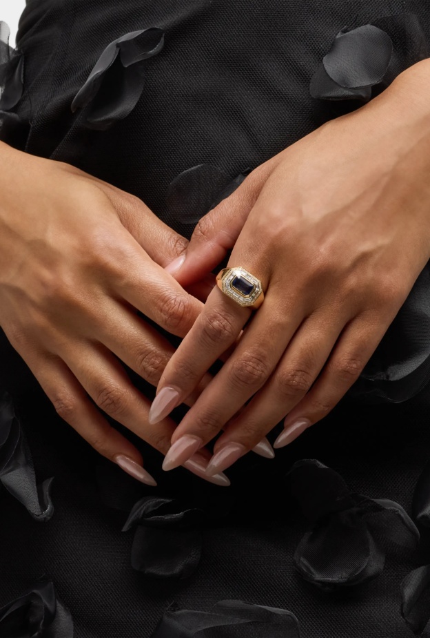 خواتم ذهب أحجار كريمة لاطلالة المساء العصرية