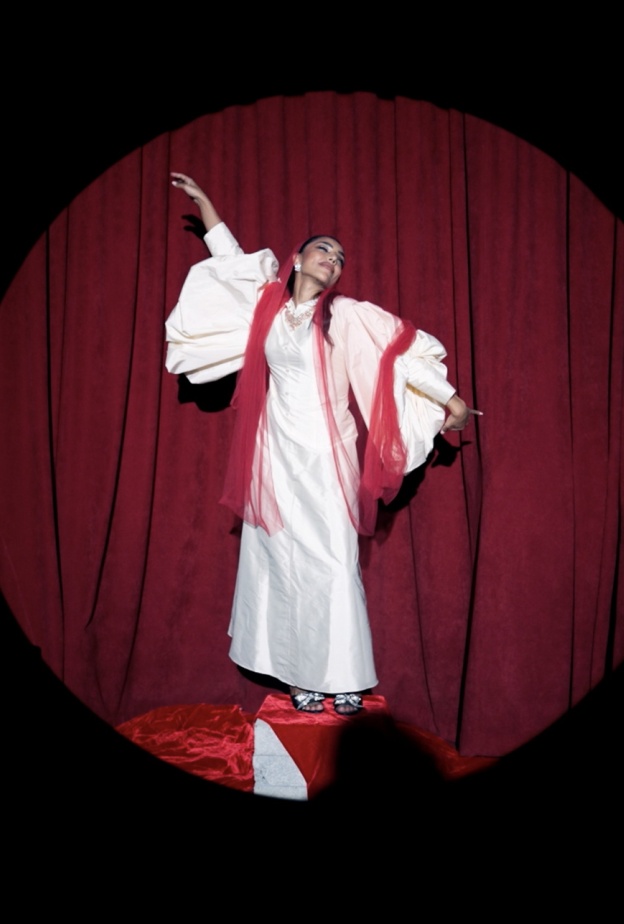 دار روّية الفاخرة للمصمّمة الإماراتية فاطمة الظاهري