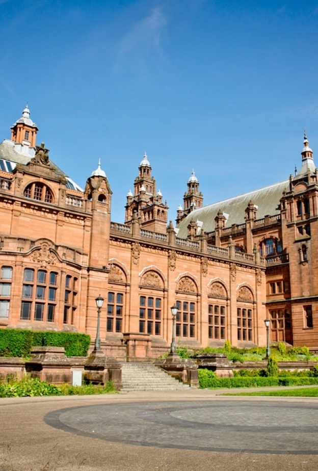 متحف كيلفينجروف للفنون والمتحف (Kelvingrove Art Gallery and Museum)