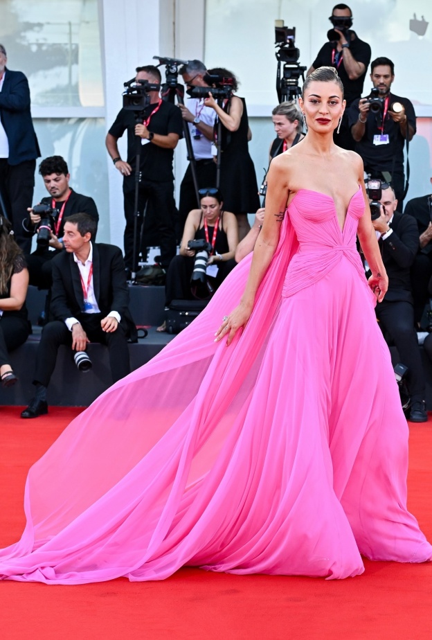 مجوهرات الممثلة الإيطالية Sveva Alviti  من دار كارتييه Cartier