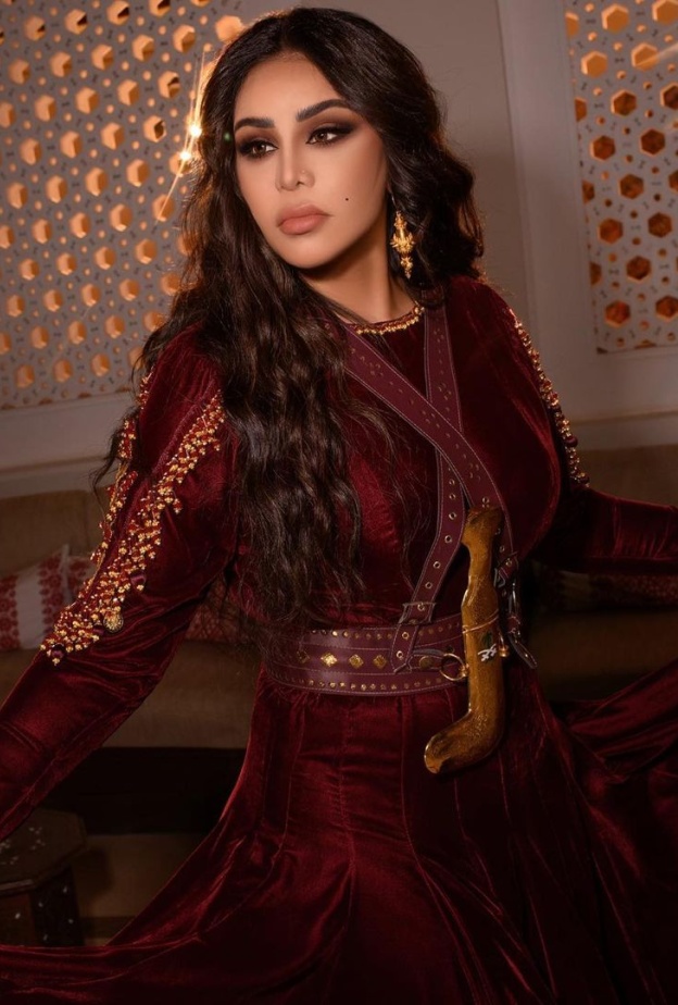 الفنانة أحلام