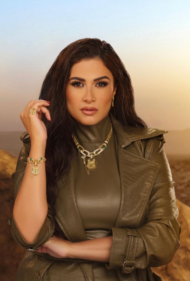 ياسمين عبد العزيز