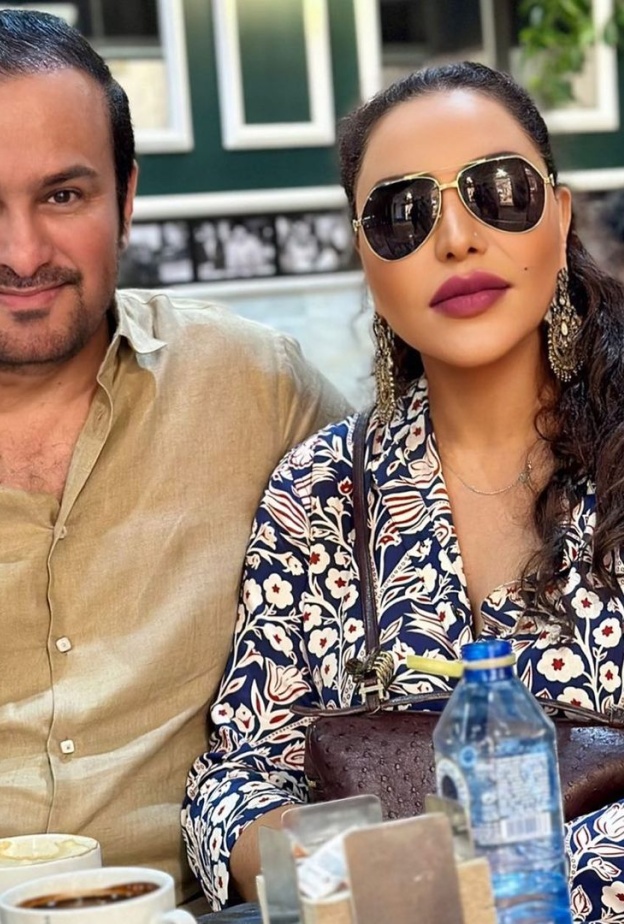 أحلام وزوجها