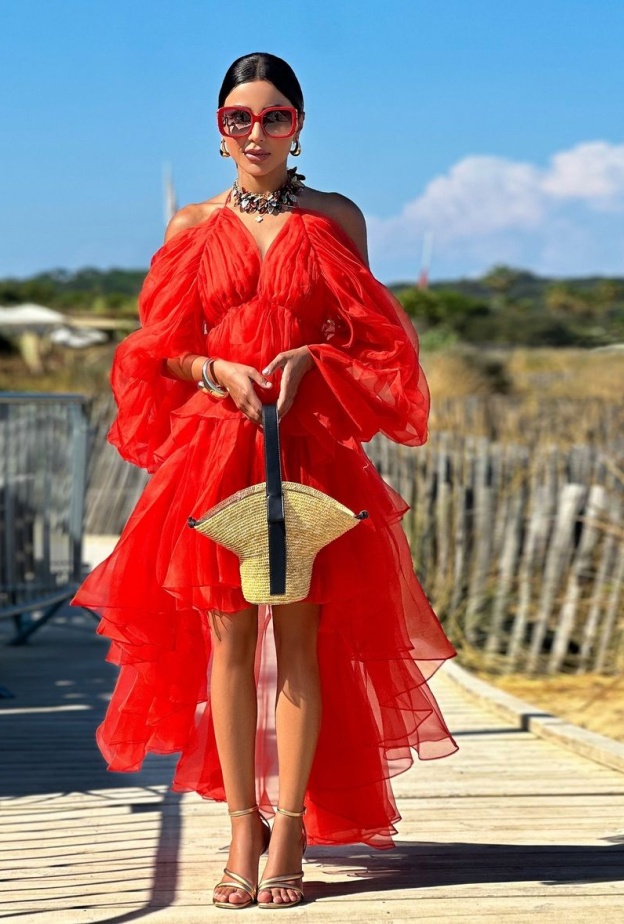 مهيرة عبدالعزيز