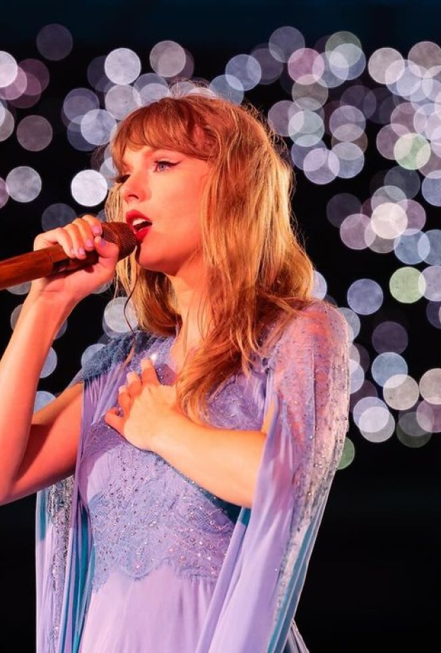 تايلور سويفت في جولتها الغنائية