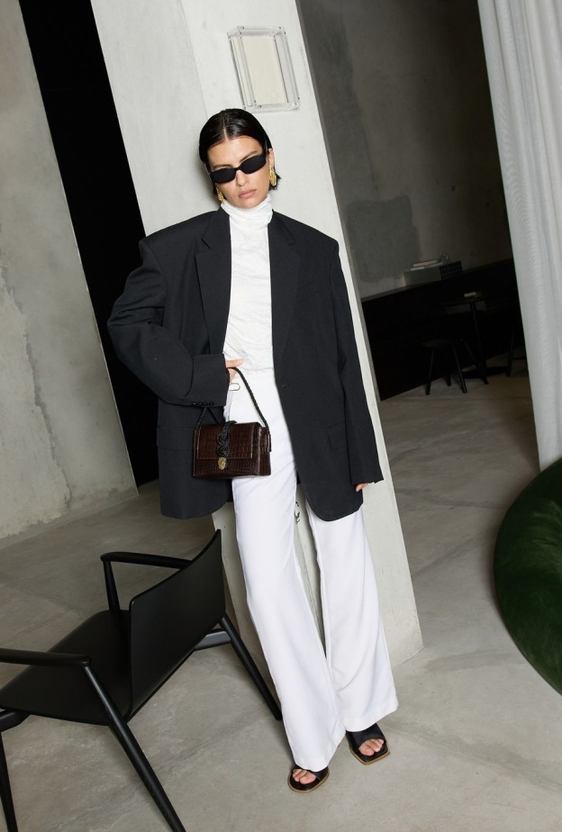 بمناسبة يوم المرأة الإماراتية... نحتفل بعلامات مزجت بين التراث والحداثة