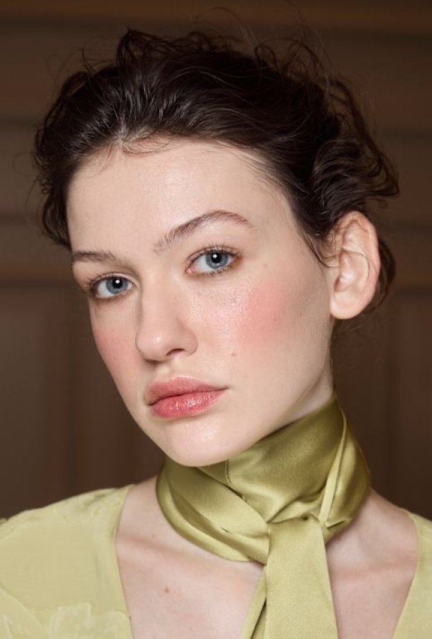 اكتشفي سر جمال البلاشر السائل وتقنية جديدة لإشراقة مثالية