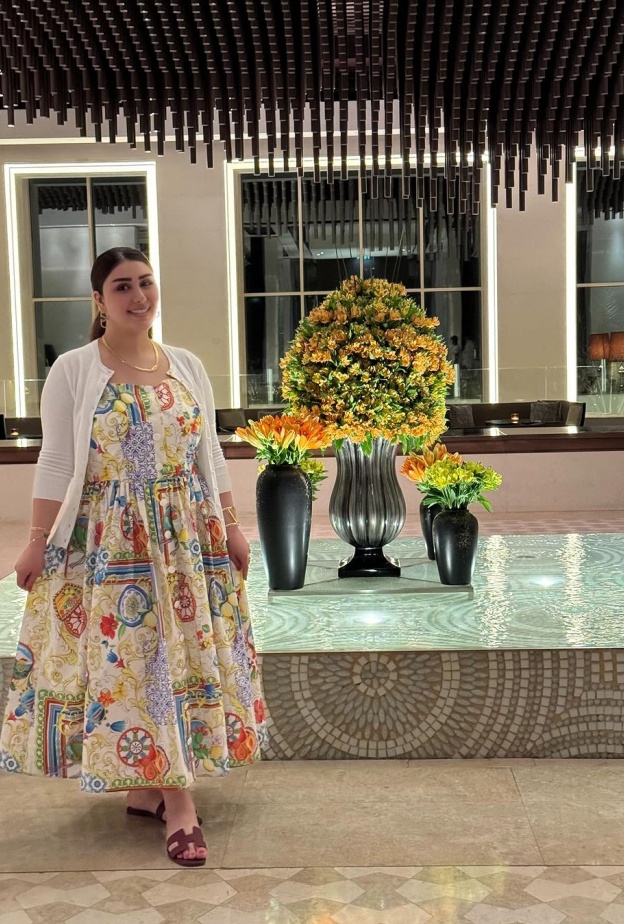 الفنانة هنادي الكندري في جلسة تصوير حديثة 